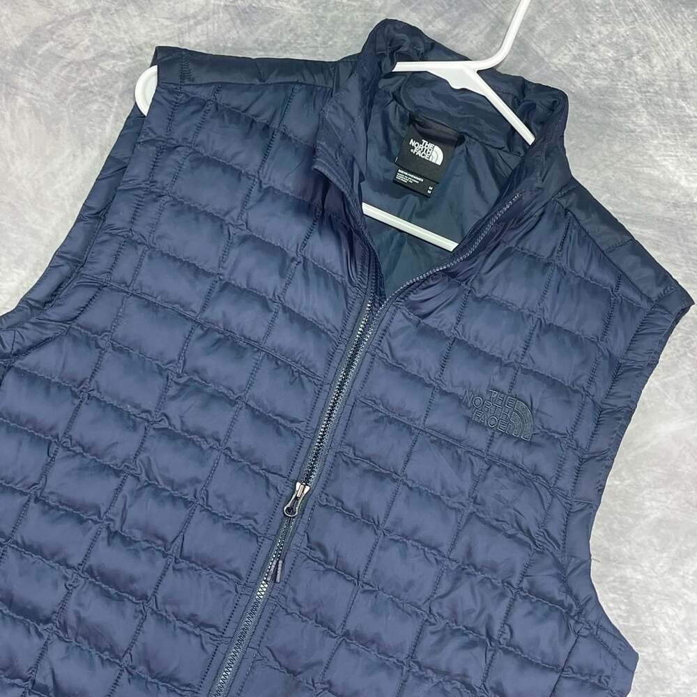 The North Face Thermoball Vest Size M Navy Quilted Insulated Jacket